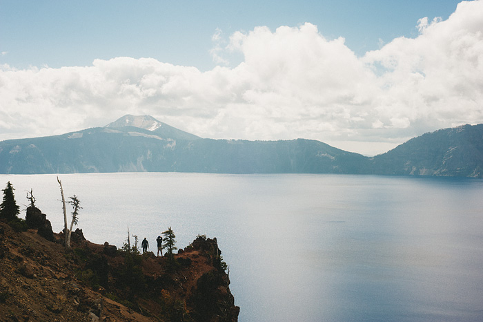 Portland Lifestyle Photographer - Tourists at Crater Lake National Park