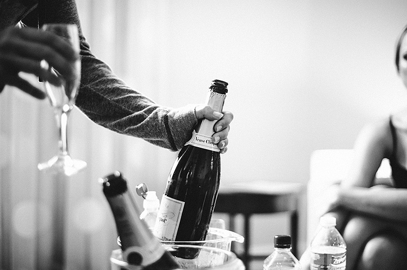 St Petersburg Wedding Photographer - Bridesmaids getting ready at the Vinoy Renaissance Hotel