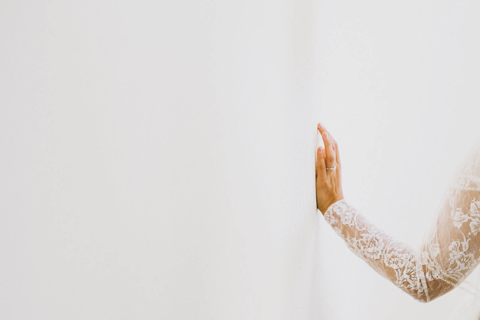 springtime-paris-elopement-kimsmithmiller-011