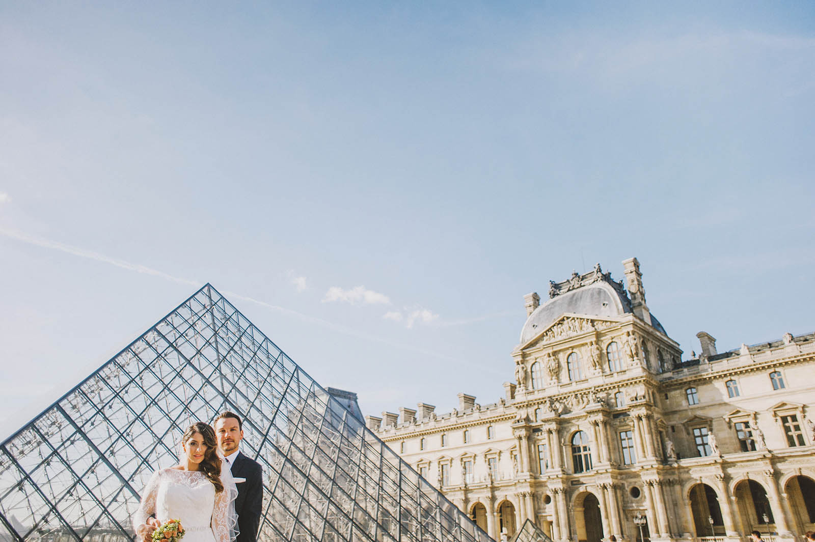 Portraits at the Louvre | Springtime Paris Elopement at Parc des Buttes Chaumont
