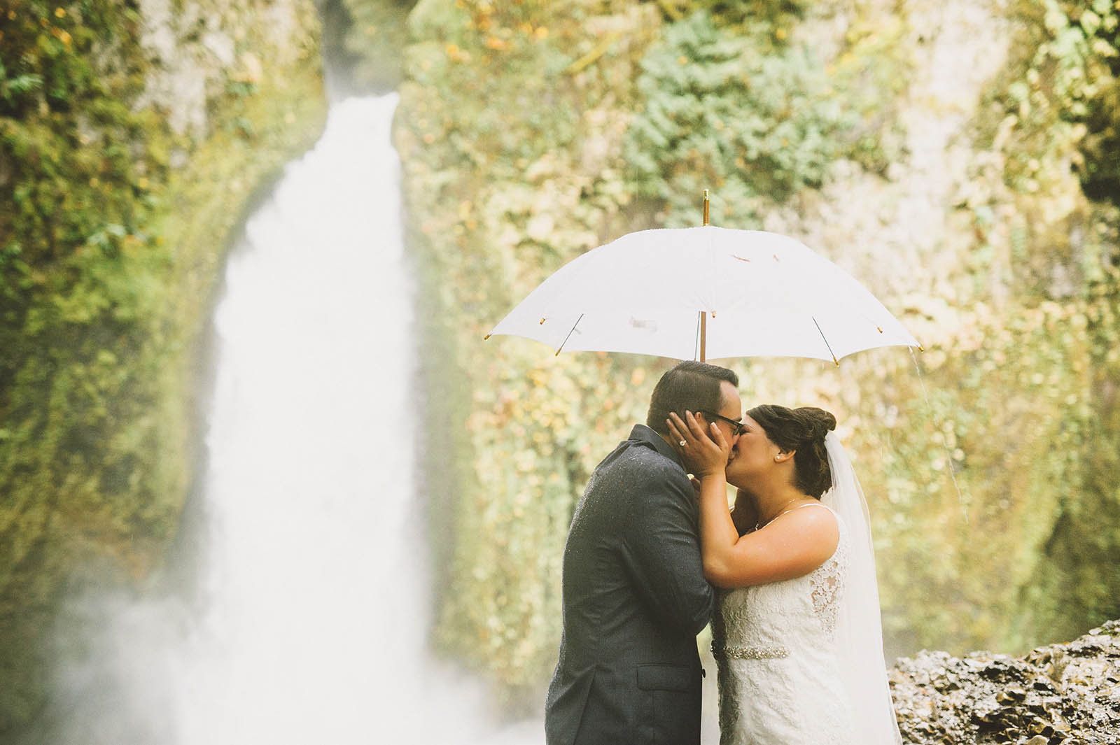 First Kiss | Wahclella Falls Elopement