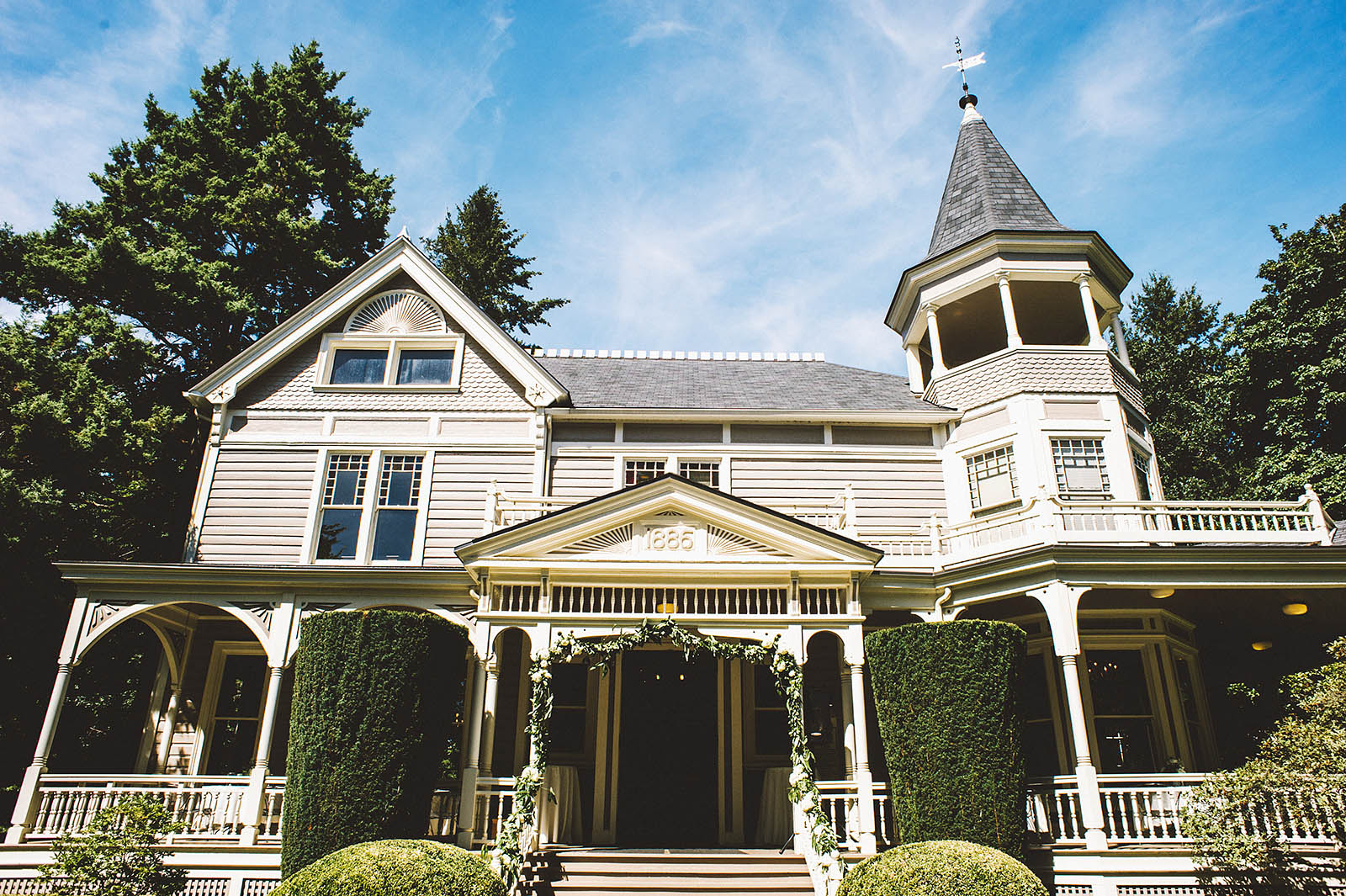 The Marshall House | Fort Vancouver Wedding in Washington