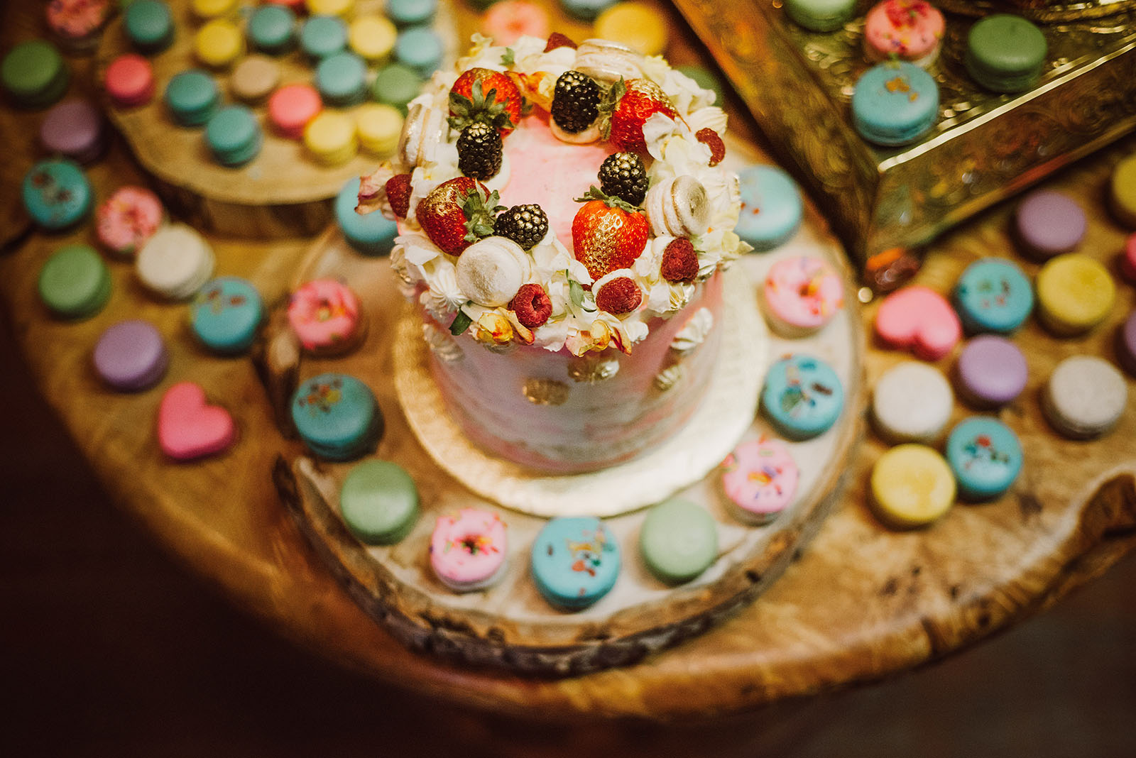 Wedding cake and macarons by Tier PDX | Olympic National Park Wedding