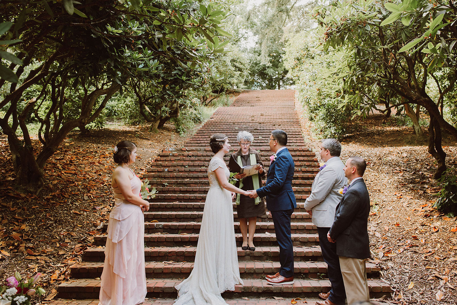 Ceremony on the stairs in Laurelhurst Park | Downtown Portland Elopement
