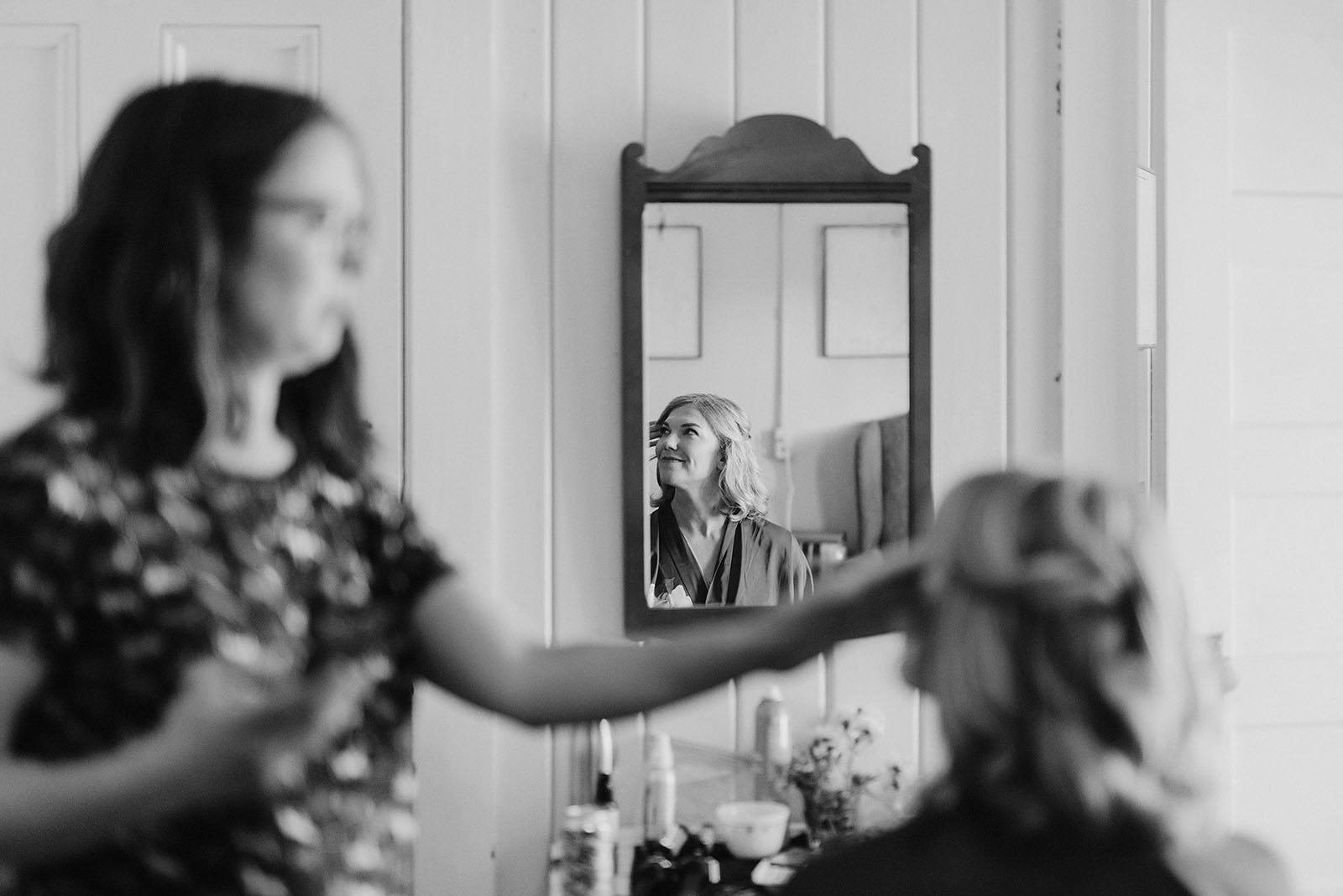 Bride getting her hair done at a SouWester Wedding in Seaview, WA